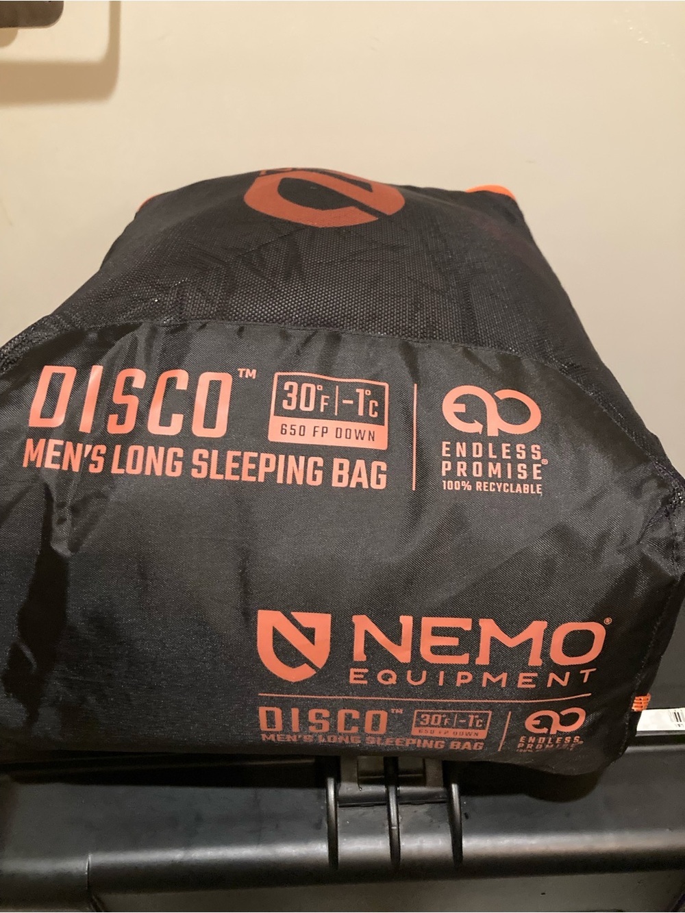 Nemo Equipment Disco 30 Sleeping Bag - Black with Orange Accents - Picture 5 of 5